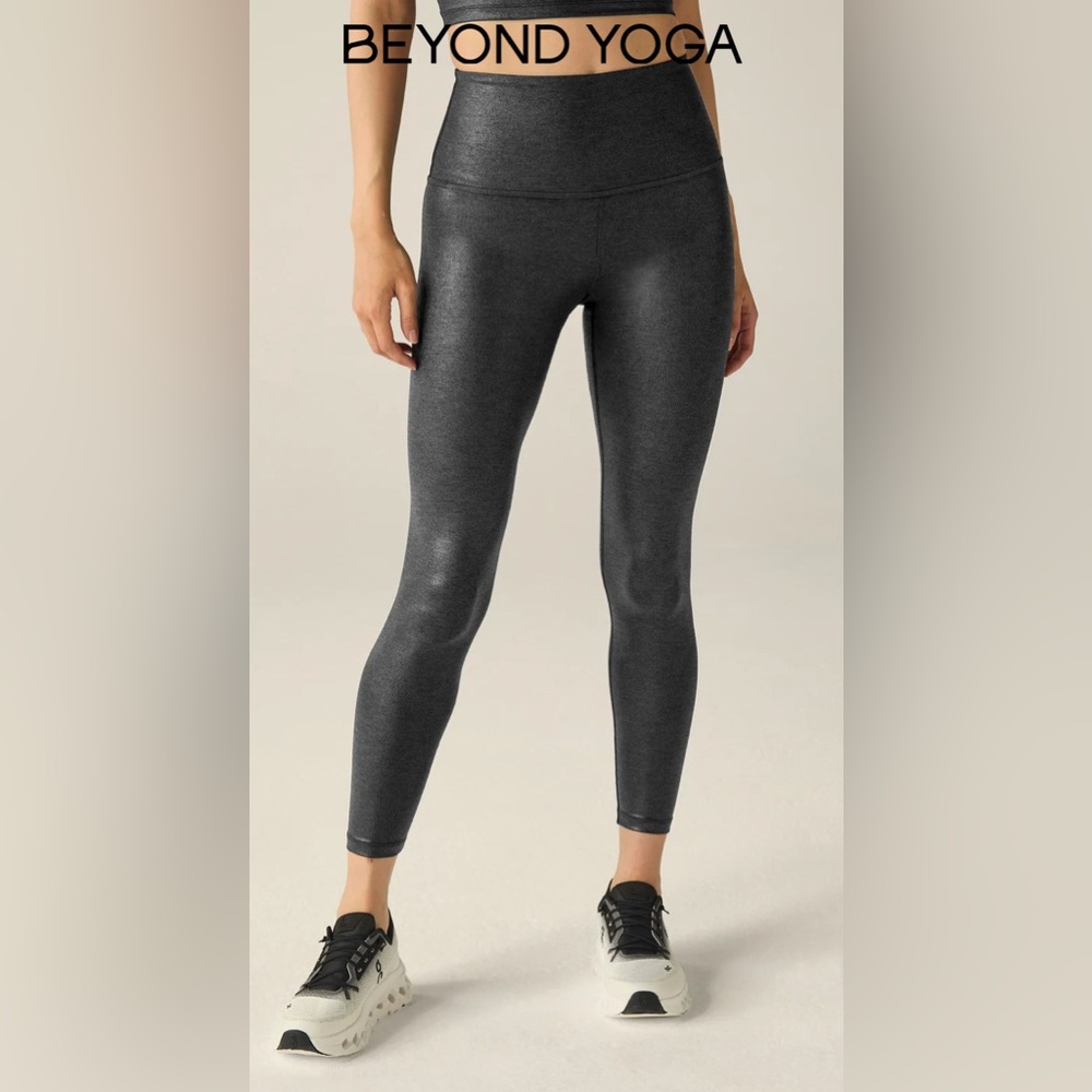 Beyond Yogan black sparkle leggings women’s size Small